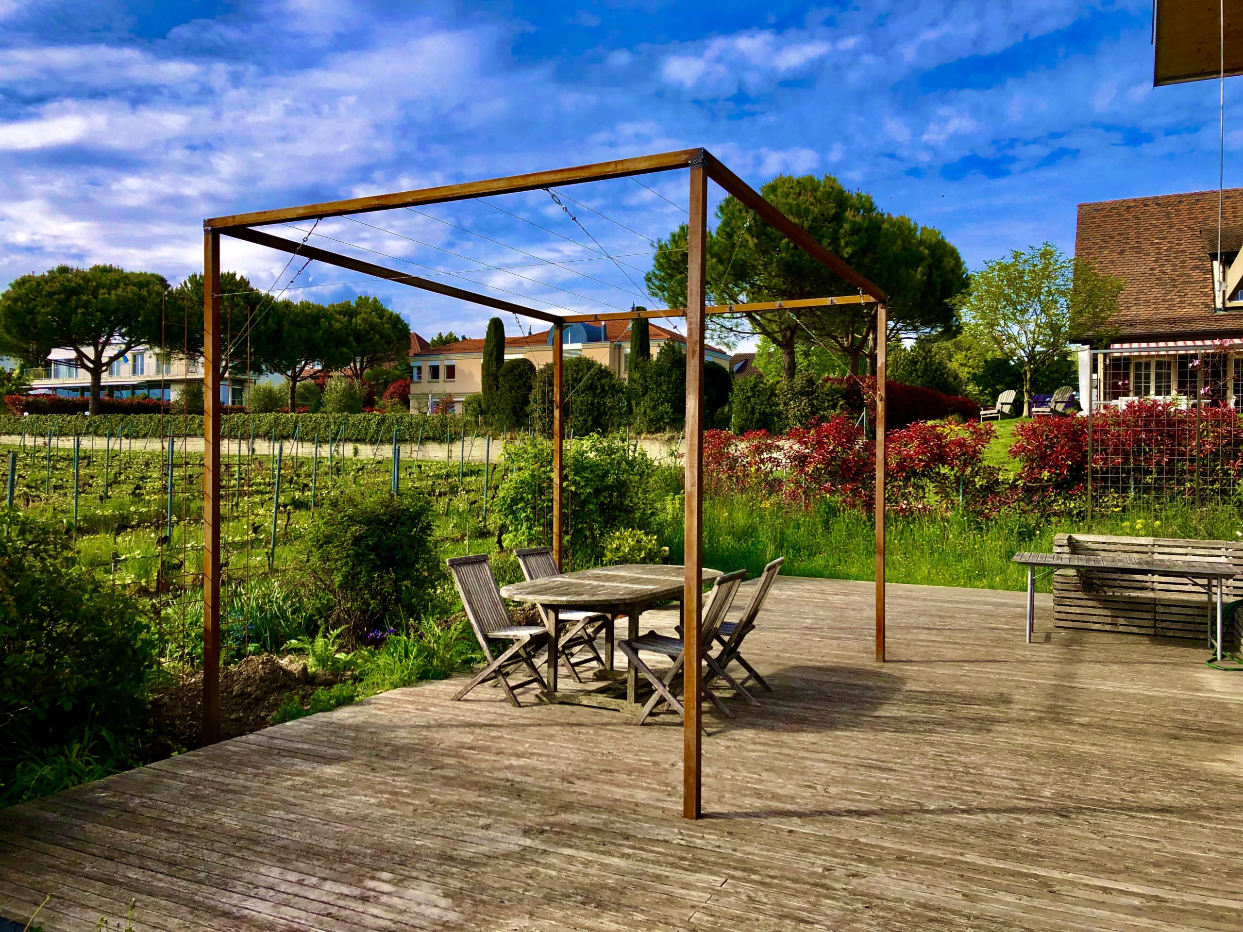 Structure acier corten  Amenagement jardin, Jardins, Paysagiste